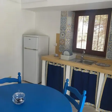 Dammuso Marino Holiday home *